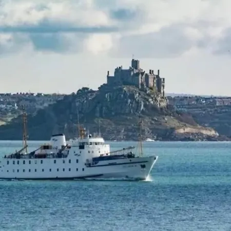 Seabreeze Lodge, Located Between & St Ives - A Sanctuary To Relax & Unwind With Activities On The Doorstep For The Family Penzance